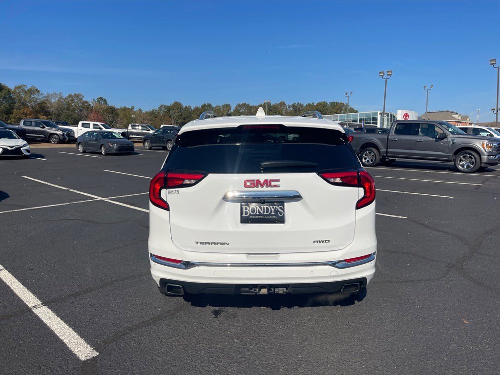 Used 2020 GMC Terrain Denali w/ Denali Premium Package image 15