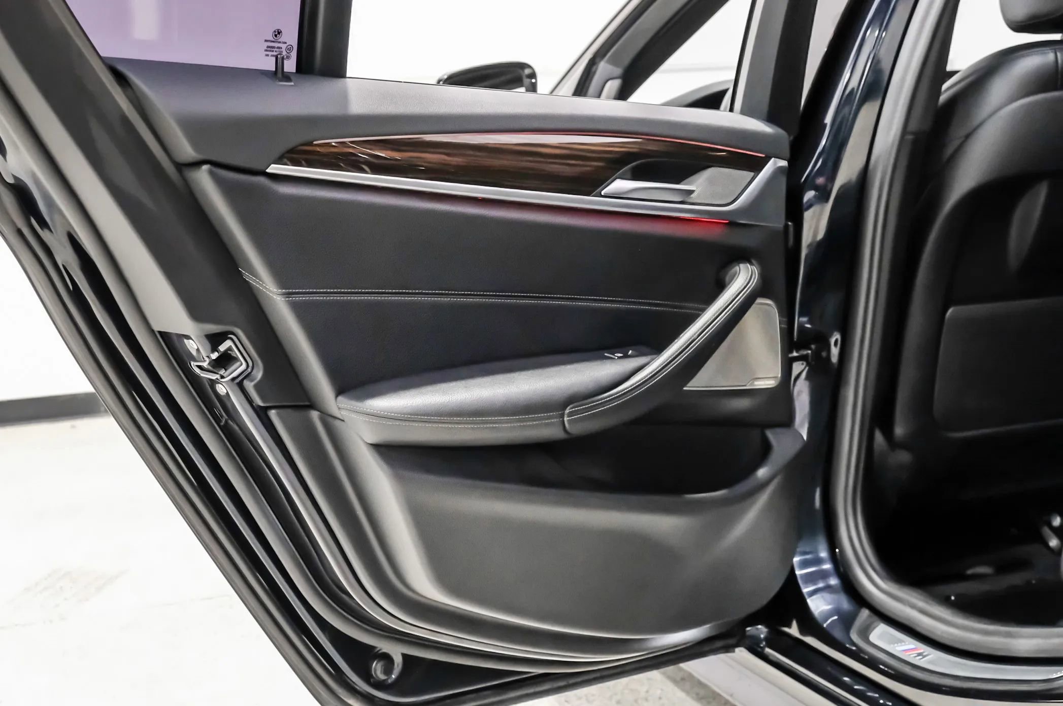 Used 2022 BMW 540i w/ M Sport Package RWD image 54