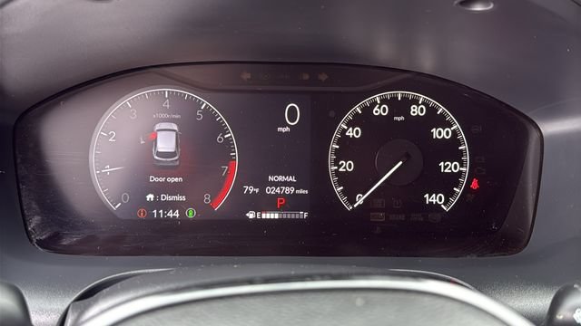 Used 2025 Honda HR-V Sport image 14