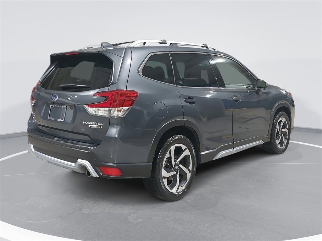 Used 2022 Subaru Forester Touring image 5