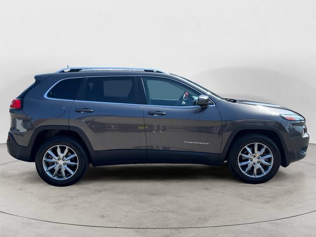 Used 2018 Jeep Cherokee Limited AWD/4WD image 4