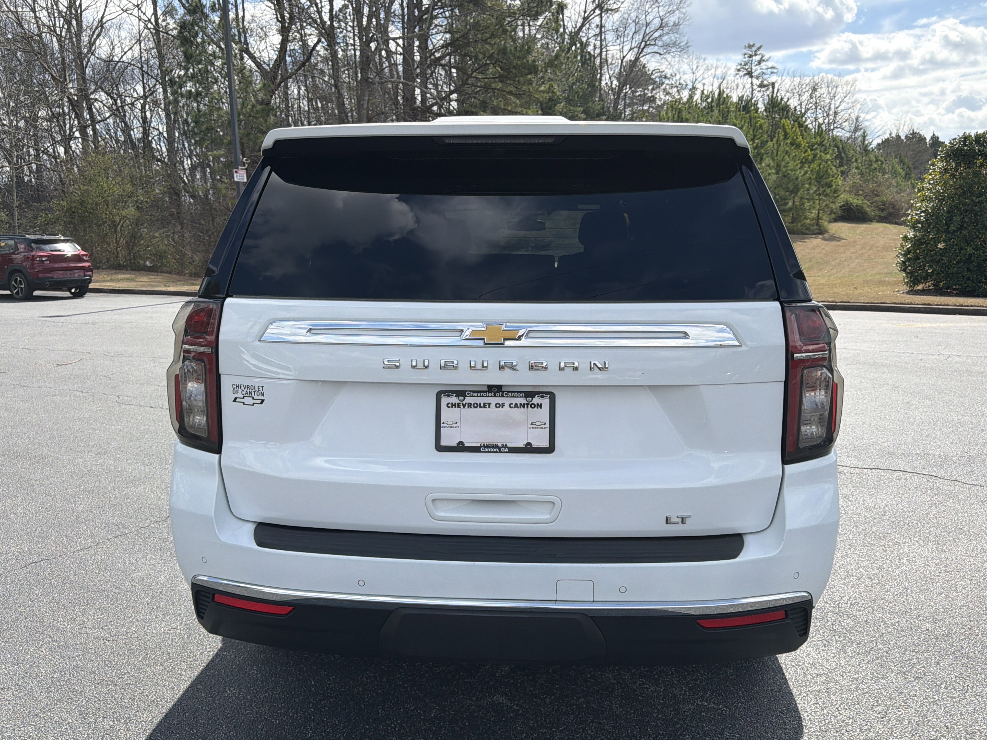 Used 2022 Chevrolet Suburban LT image 6