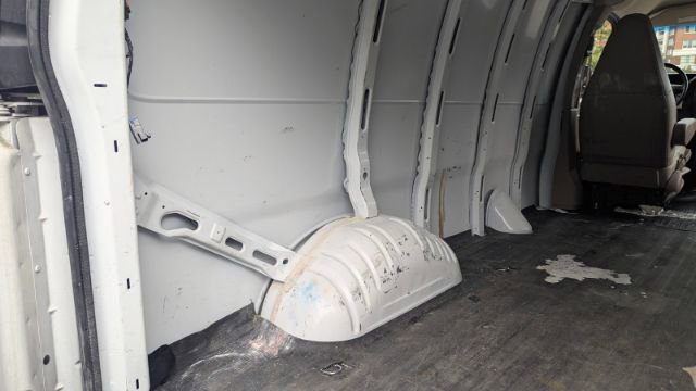 Used 2021 Chevrolet Express 2500 w/ Driver Convenience Package image 19