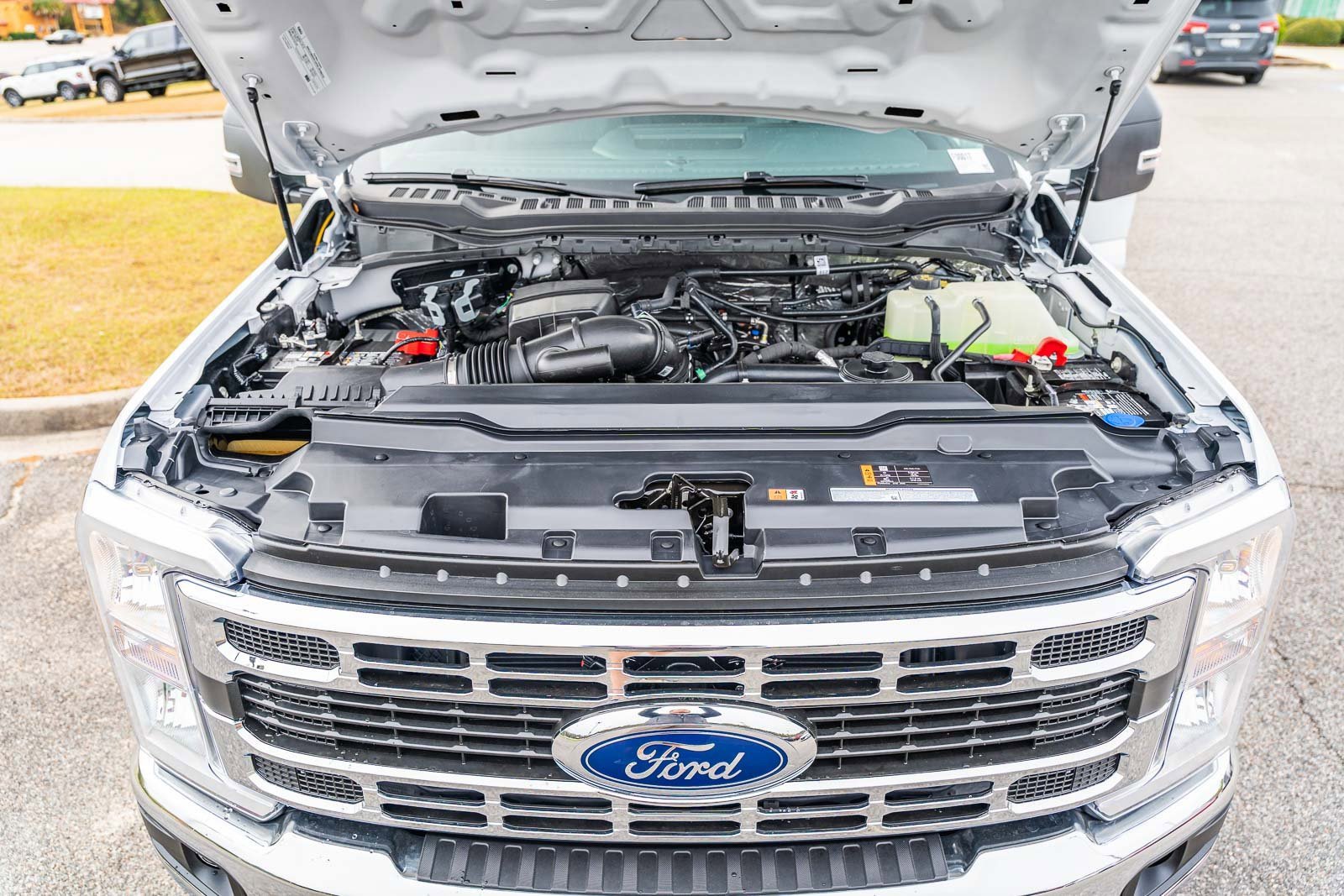 New 2026 Ford F350 XLT w/ FX4 Off-Road Package image 15