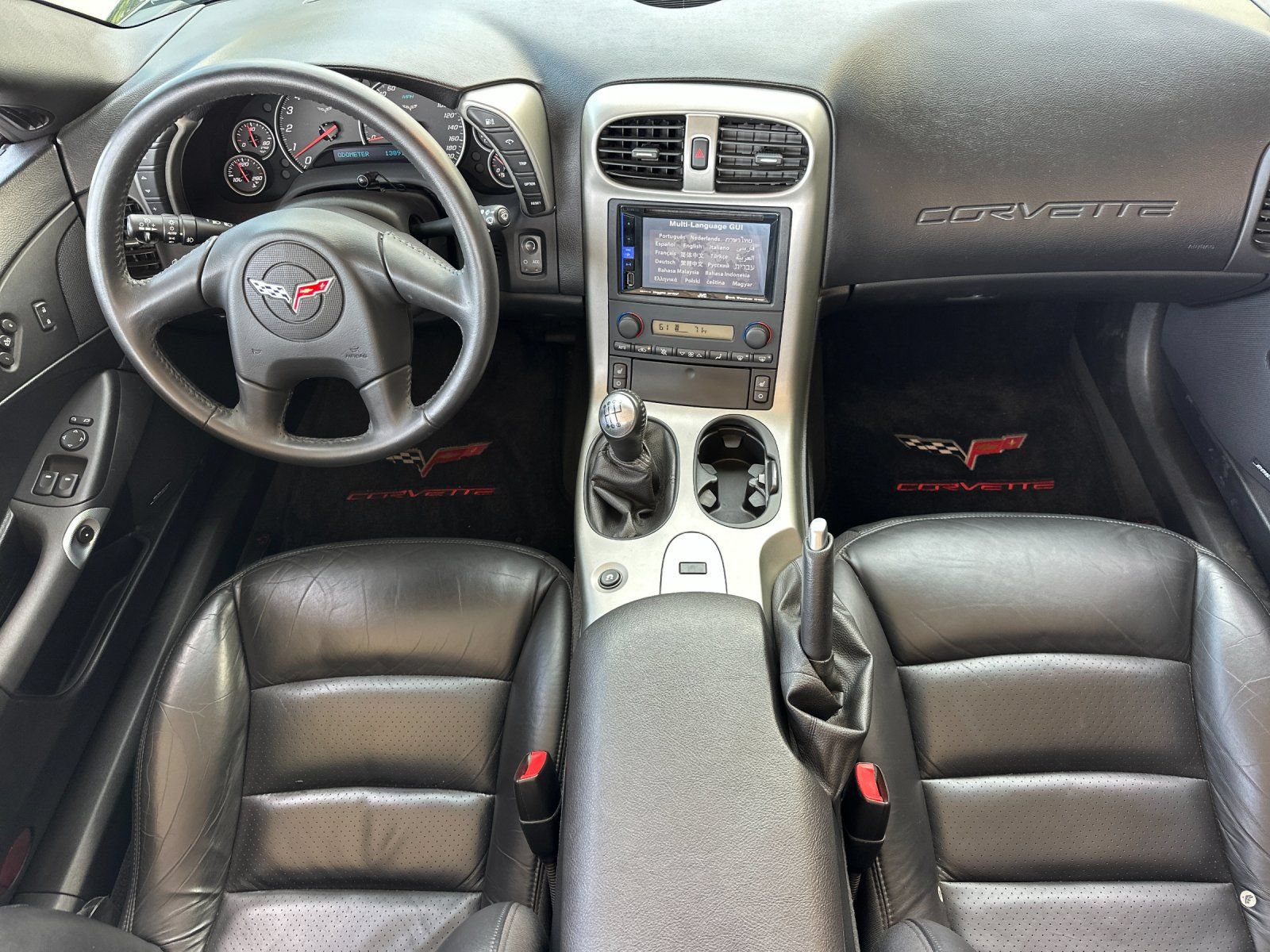 Used 2005 Chevrolet Corvette Convertible w/ Preferred Equipment Group RWD image 12
