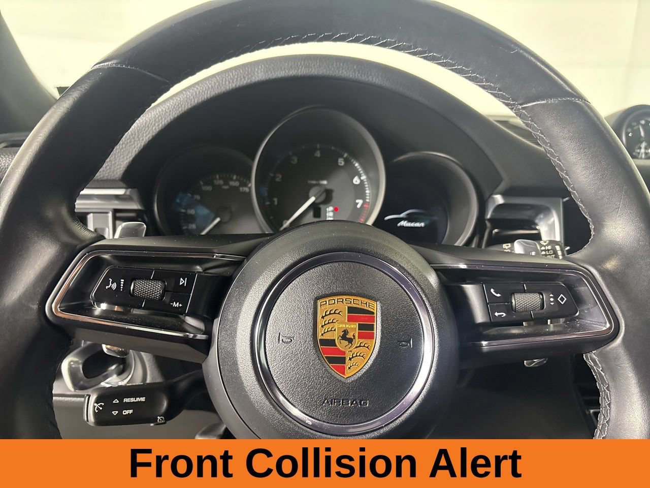 Used 2022 Porsche Macan AWD/4WD image 15