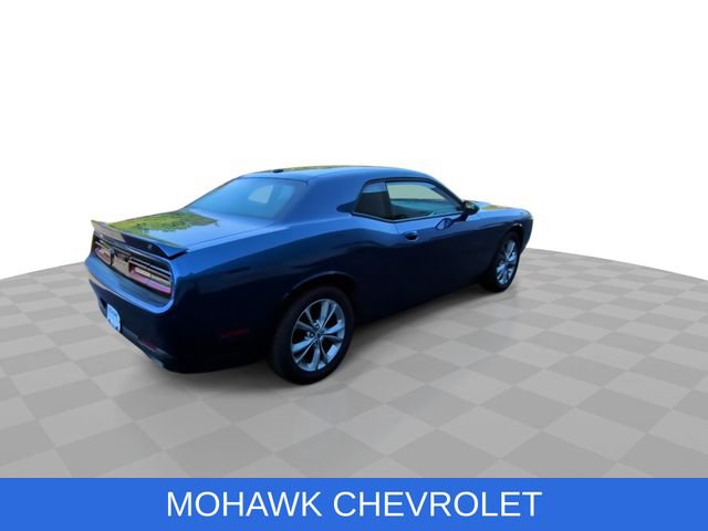 Used 2020 Dodge Challenger SXT w/ Driver Convenience Group AWD/4WD image 9