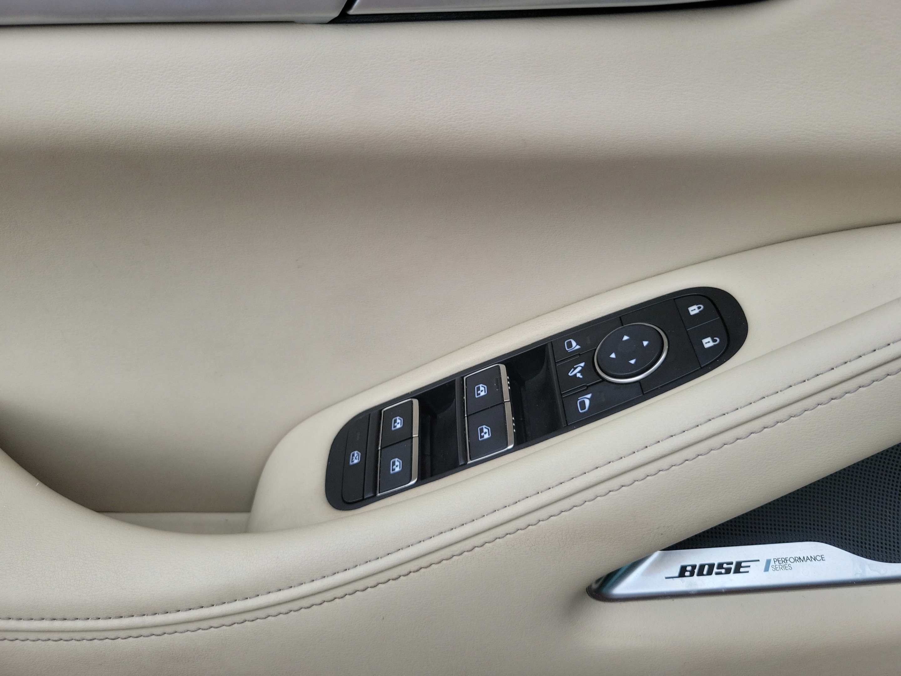 Used 2024 INFINITI QX60 Sensory w/ Cargo Package AWD/4WD image 28