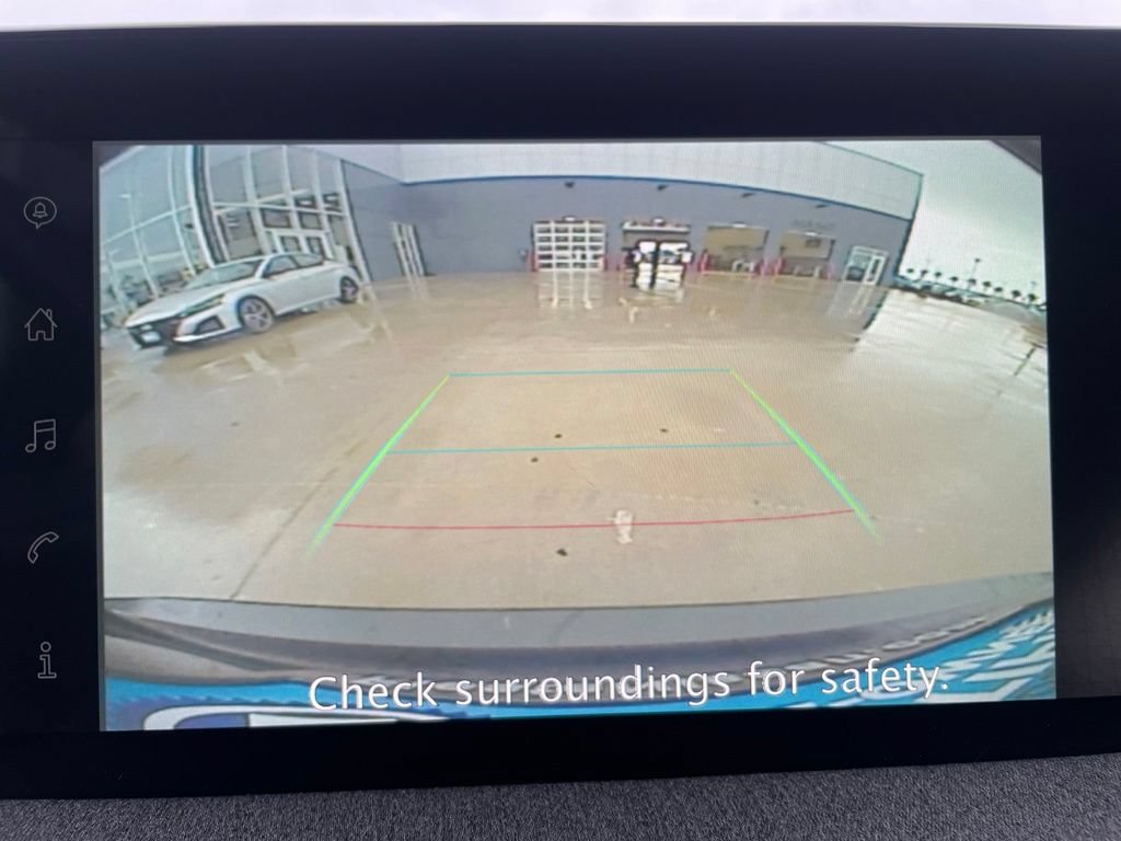 Used 2025 Nissan Kicks SV FWD image 8