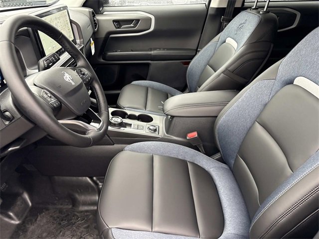 New 2025 Ford Bronco Sport Outer Banks w/ Sasquatch Outer Banks Package image 23