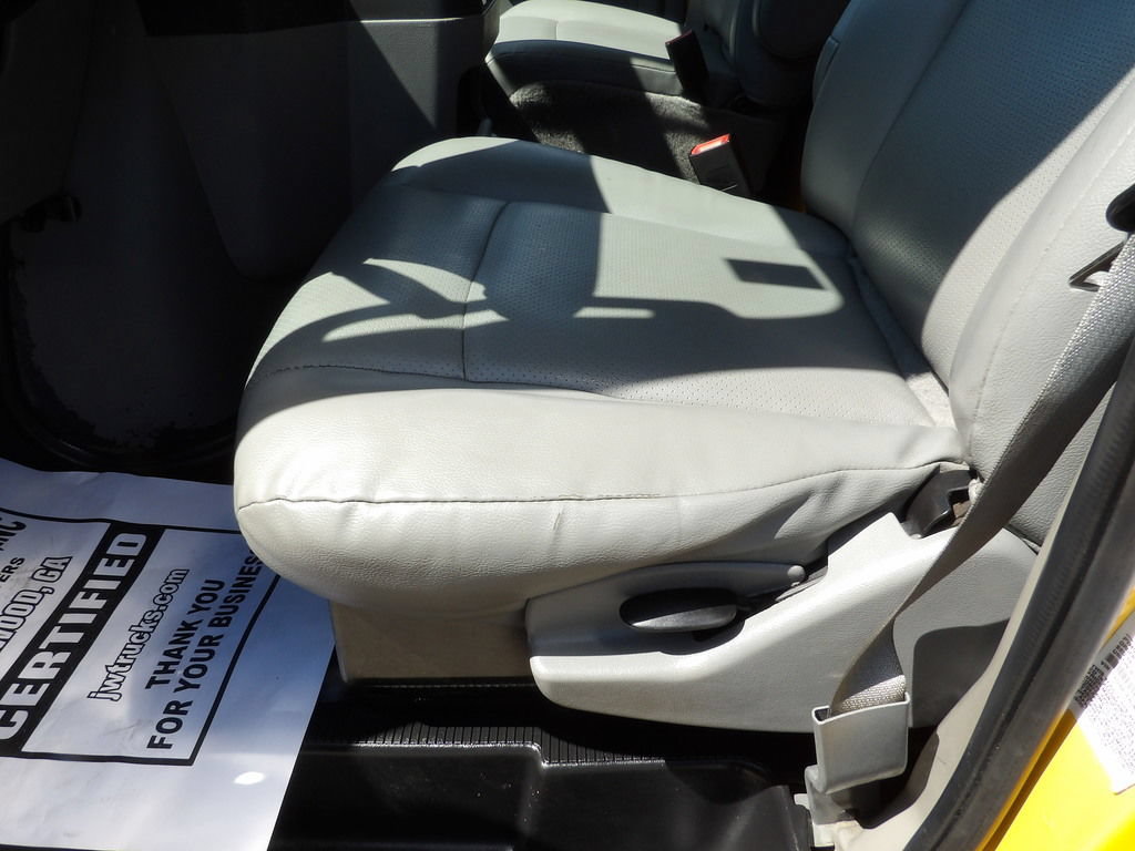 Used 2021 Ford E-350 and Econoline 350 Super Duty RWD image 17
