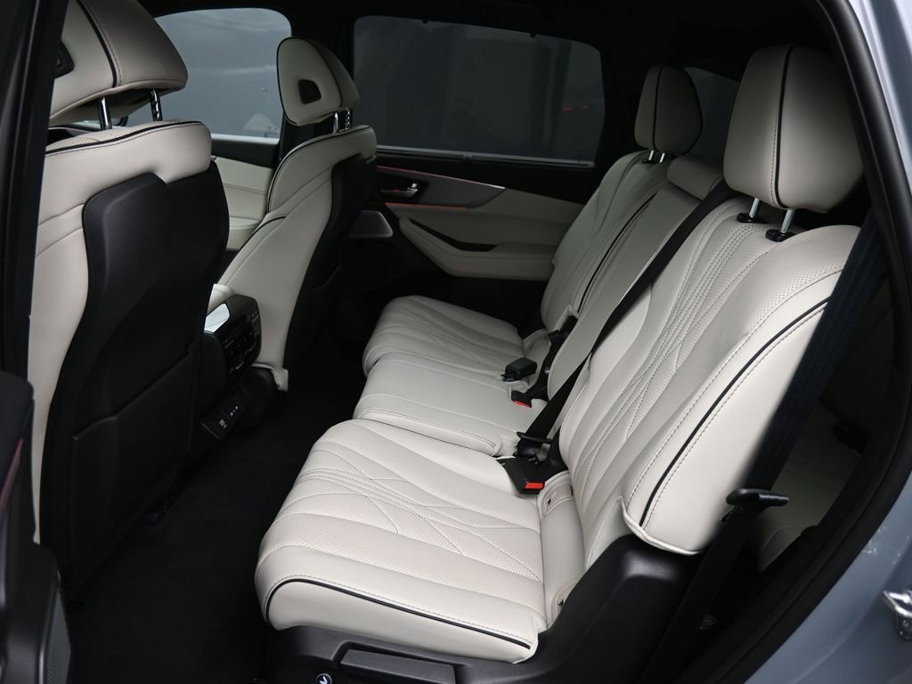 Used 2025 Acura MDX A-Spec image 23