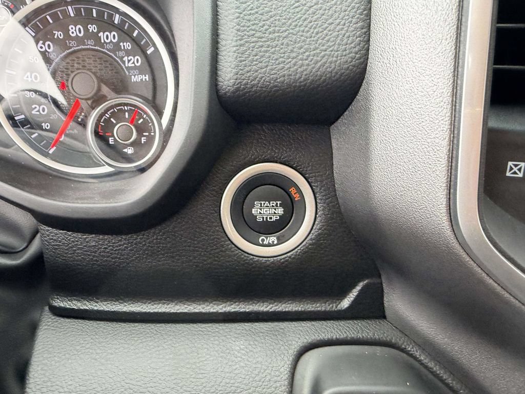 Used 2025 RAM 1500 Big Horn AWD/4WD image 38