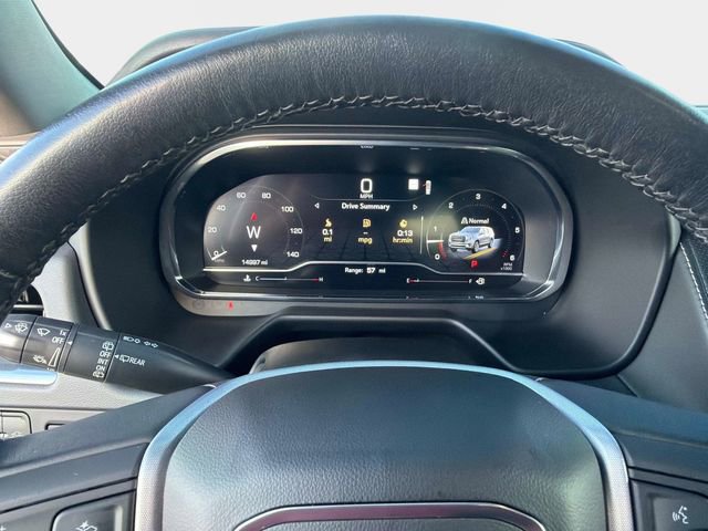 Used 2022 GMC Yukon XL SLT w/ SLT Premium Package image 28