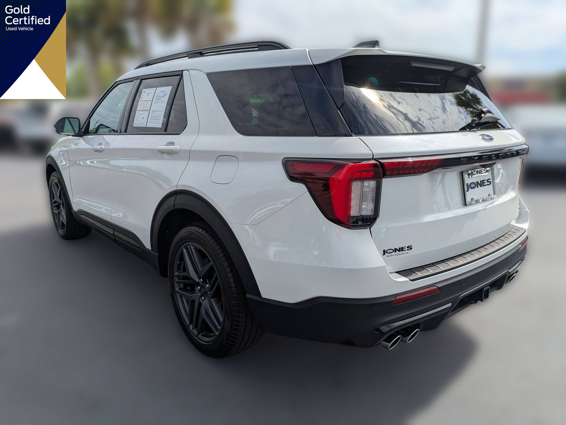 Certified 2025 Ford Explorer ST RWD image 9