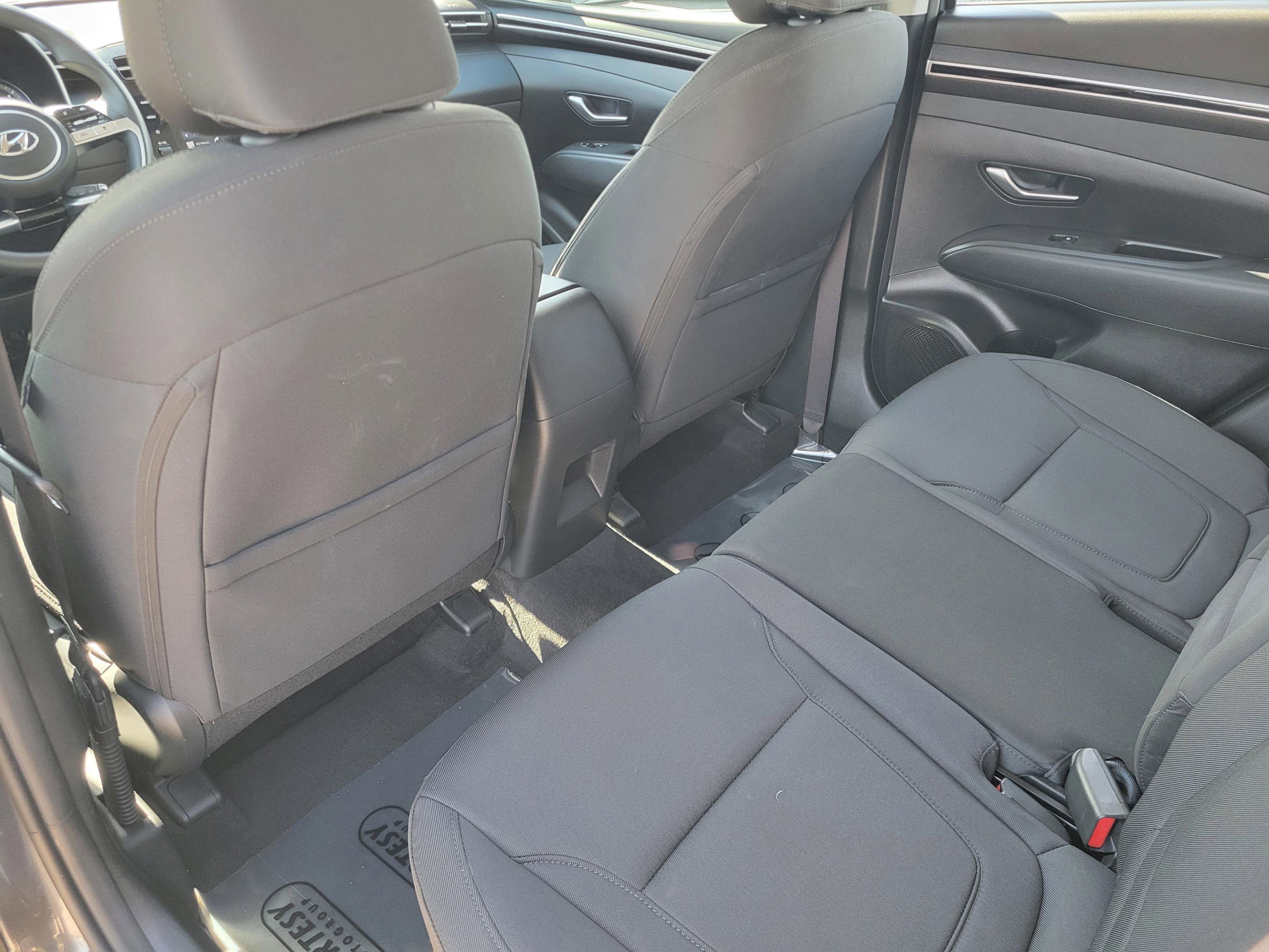 Certified 2023 Hyundai Tucson SE image 12