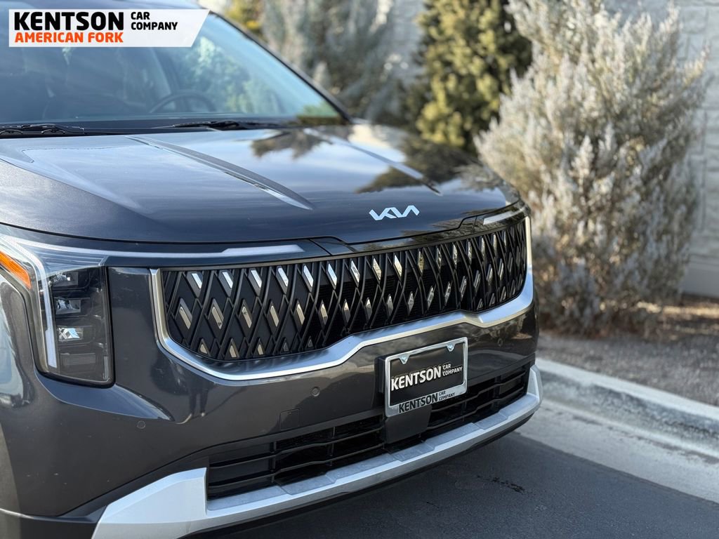 Used 2025 Kia Carnival image 15