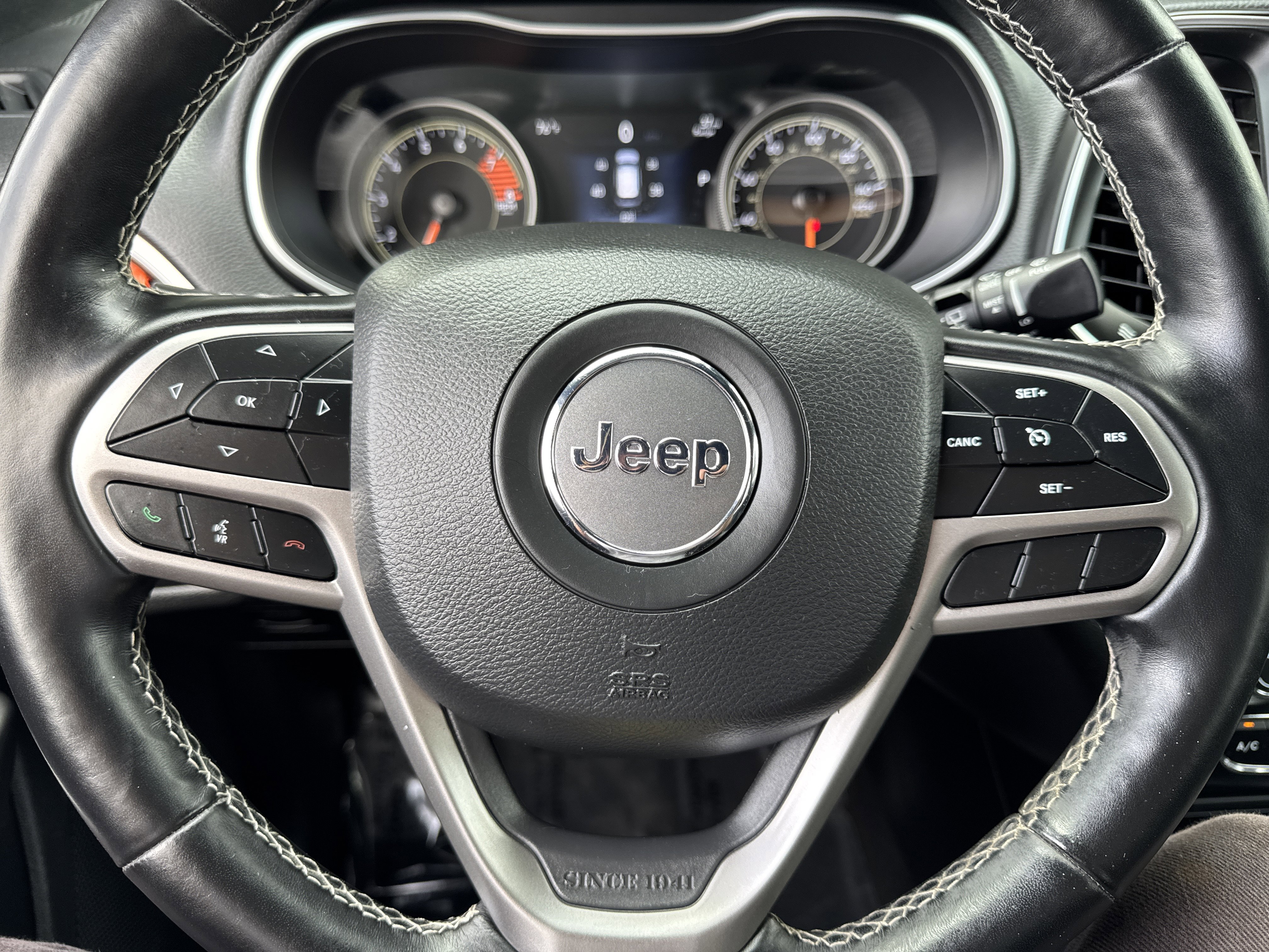 Used 2021 Jeep Cherokee Latitude Lux 80th Anniv w/ Quick Order Package 26U 80TH image 35