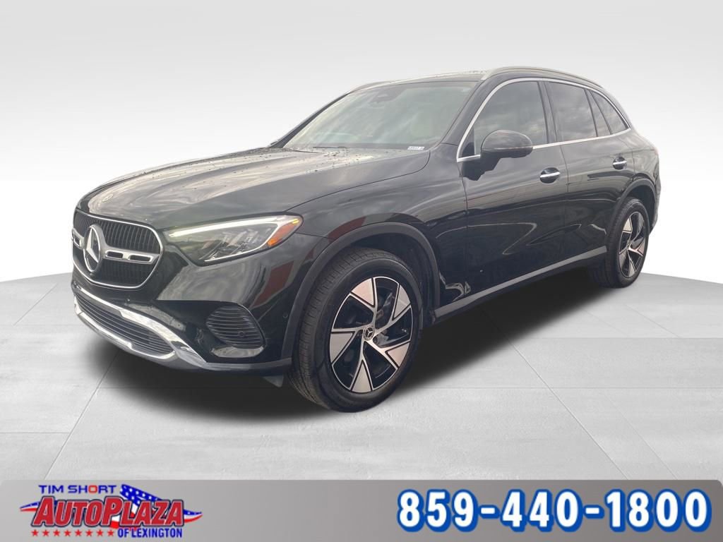 Used 2024 Mercedes-Benz GLC 300 4MATIC image 1