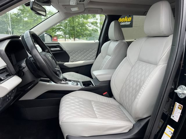 Used 2024 Mitsubishi Outlander SEL AWD/4WD image 4