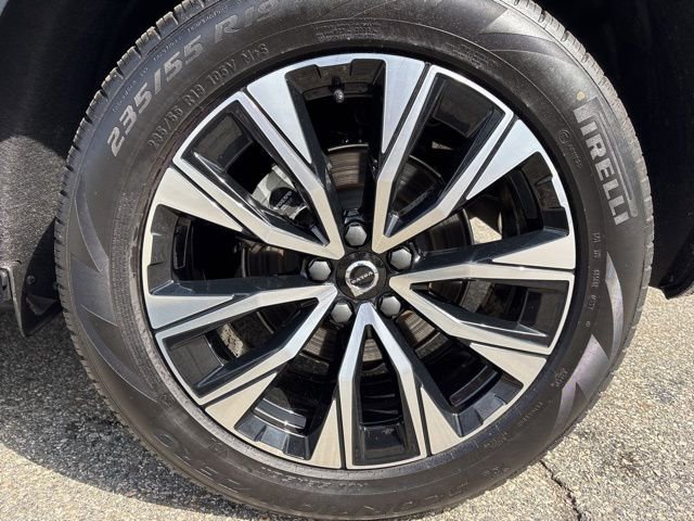 Used 2025 Volvo XC60 B5 Plus w/ Climate Package AWD/4WD image 10