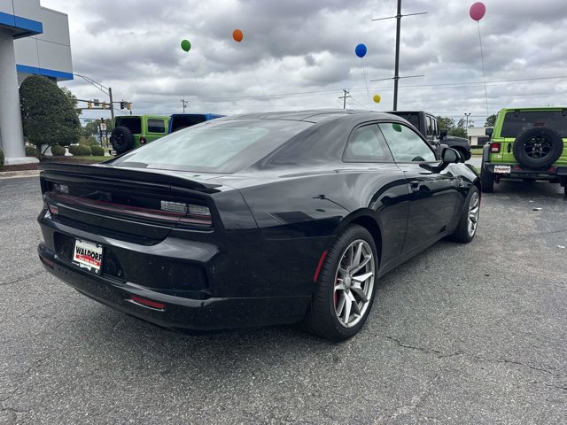 New 2025 Dodge Charger Daytona Scat Pack w/ Track Pack AWD/4WD image 6