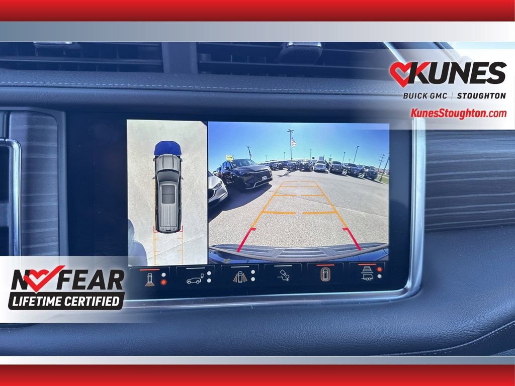 Used 2024 GMC Yukon Denali w/ Denali Reserve Package image 33