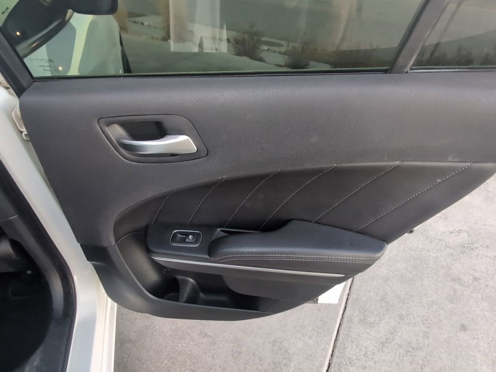 Used 2018 Dodge Charger GT image 29