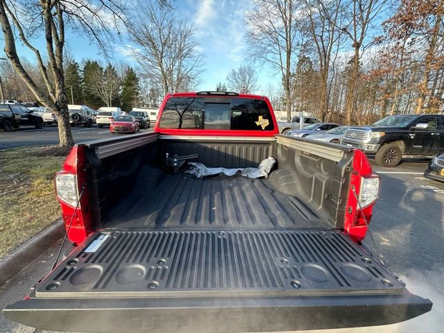Used 2023 Nissan Titan SV w/ SV Convenience Package image 15