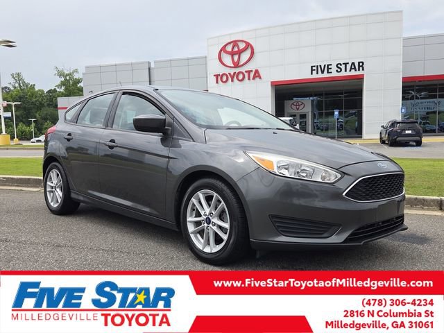 Used 2018 Ford Focus SE FWD image 1