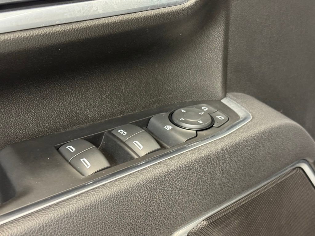 Used 2025 Chevrolet Silverado 2500 LT image 11