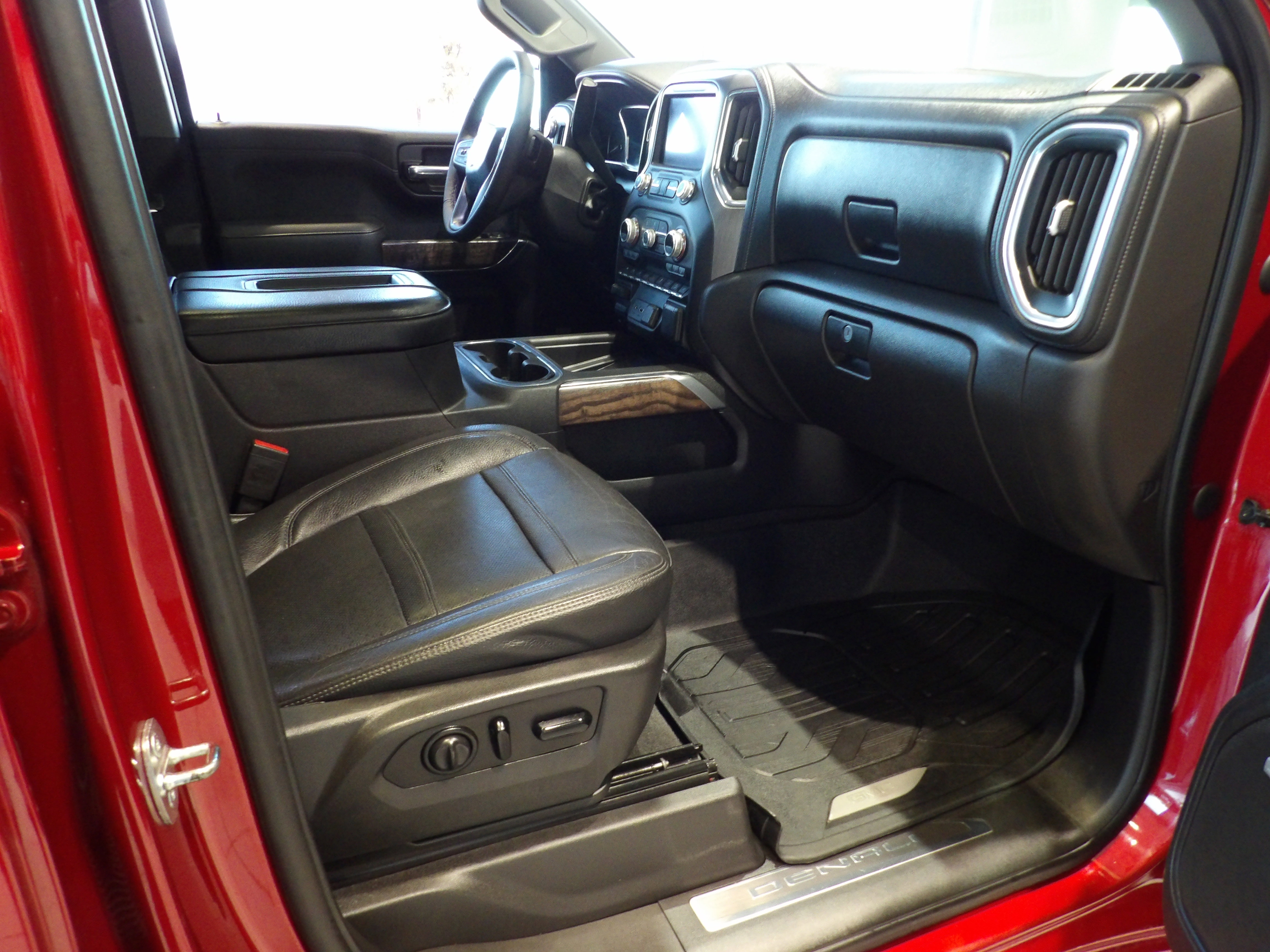 Used 2021 GMC Sierra 1500 Denali w/ Denali Ultimate Package image 27