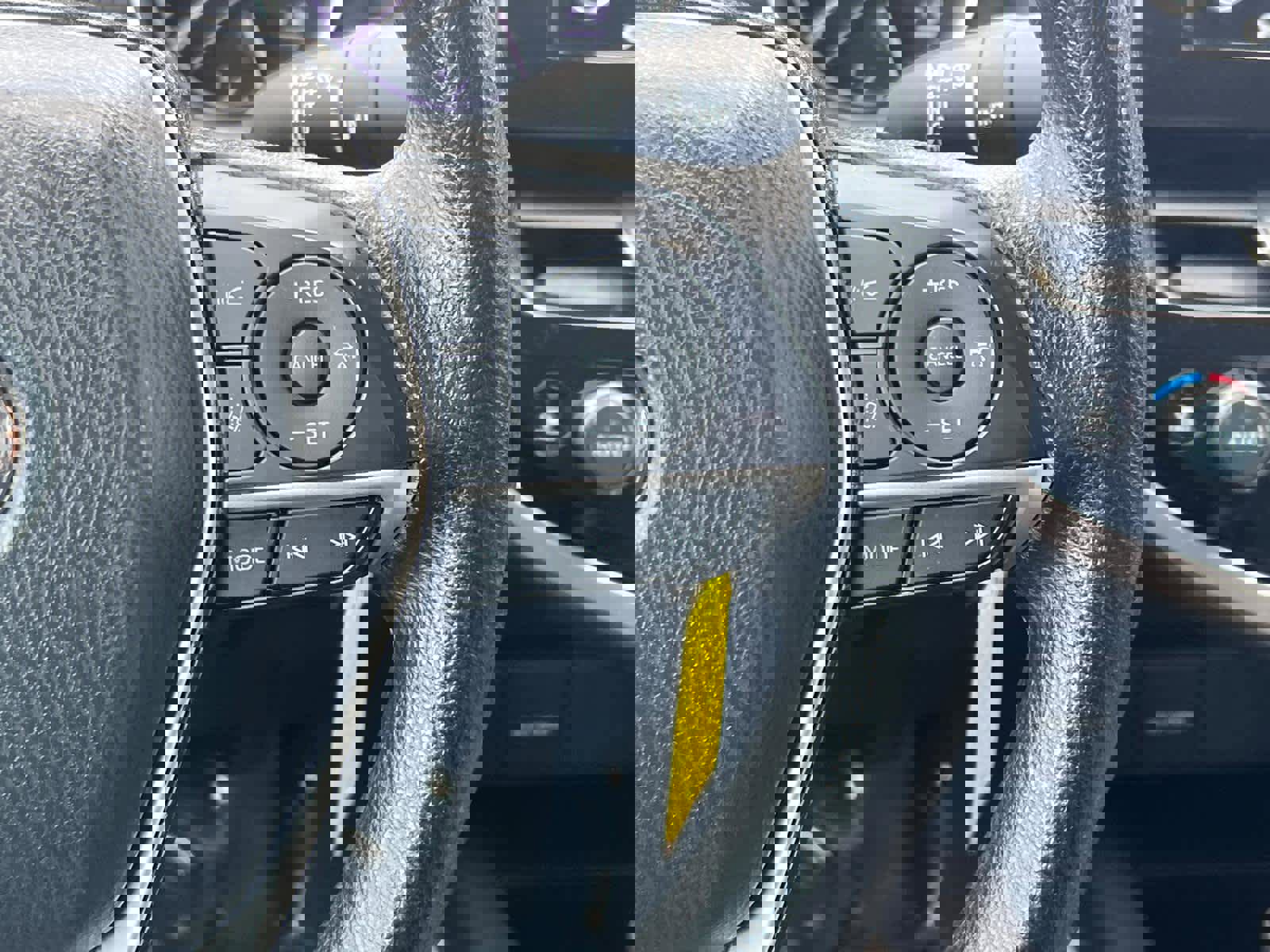 Used 2022 Toyota Camry LE image 20