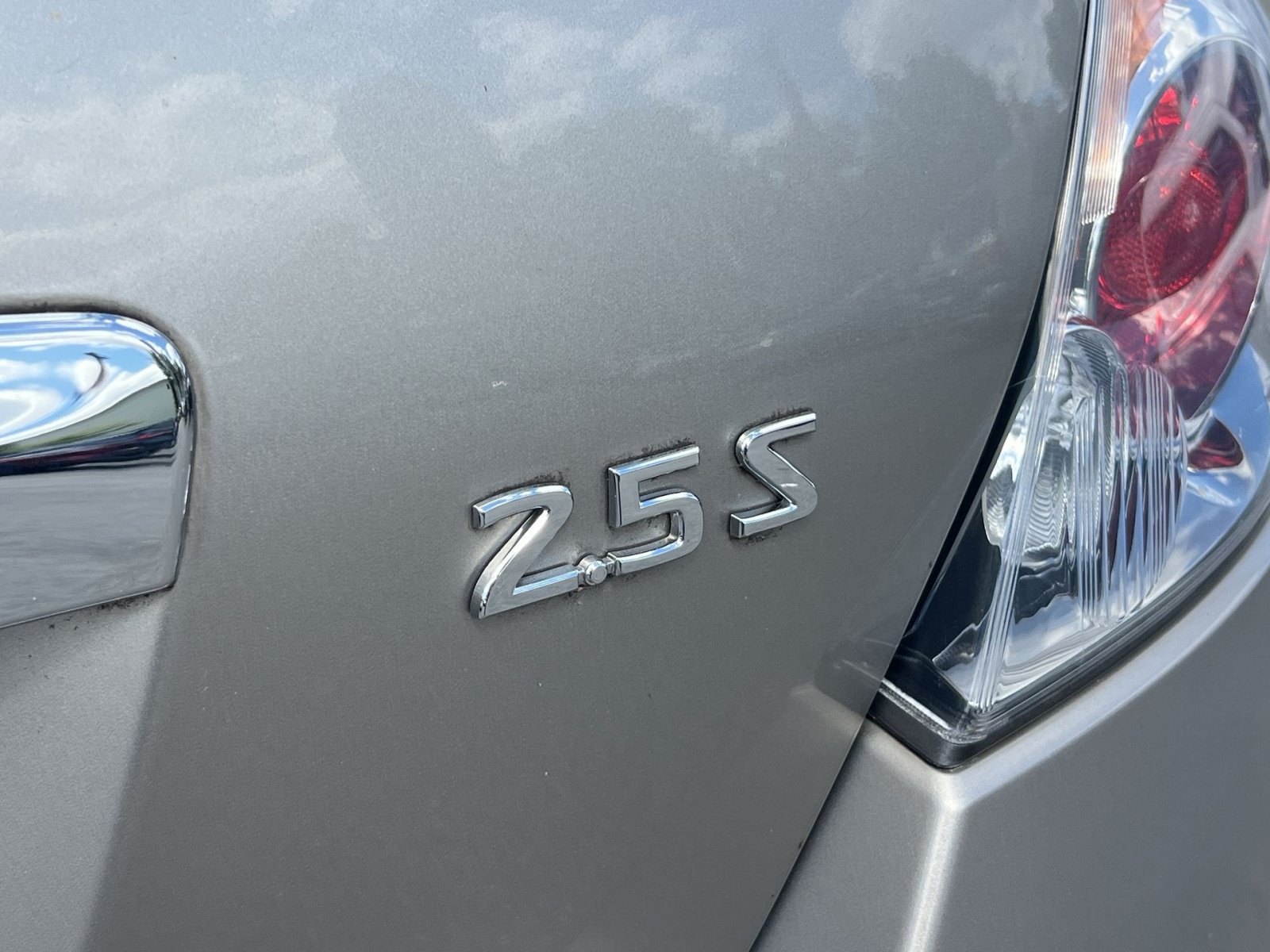 Used 2012 Nissan Altima 2.5 S FWD image 24