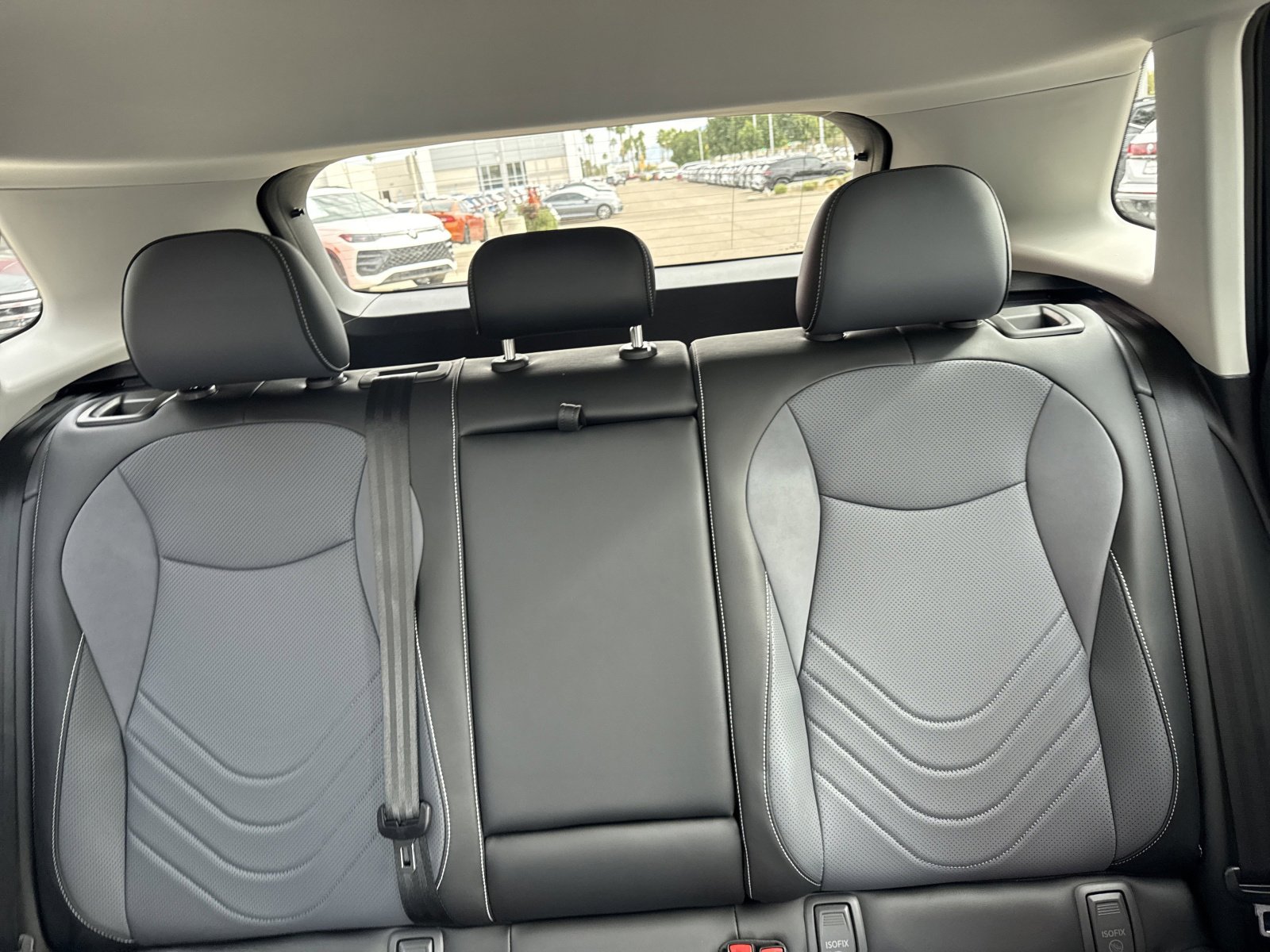 New 2026 Volkswagen Tiguan SE image 14