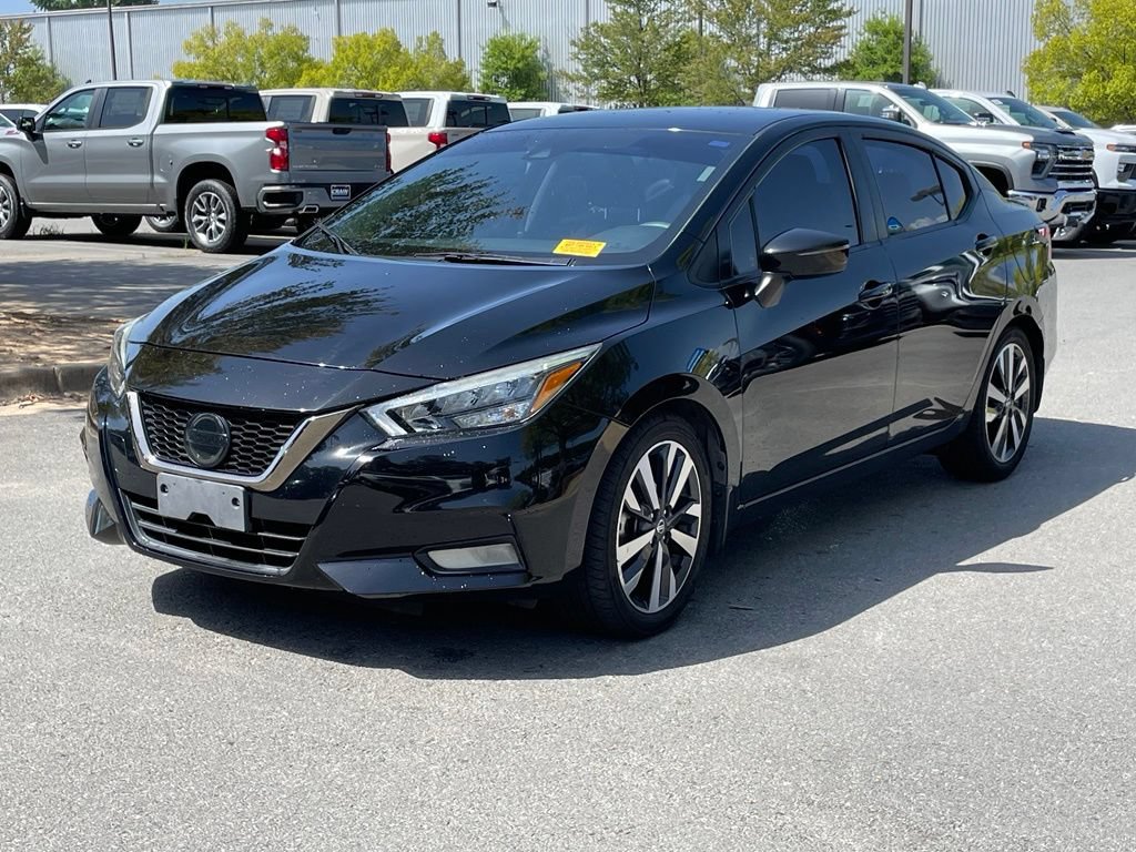 Used 2020 Nissan Versa SR FWD image 3