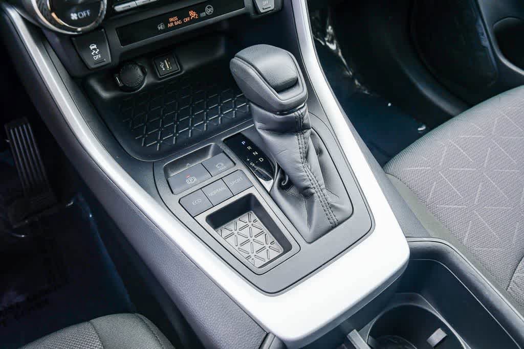 Certified 2025 Toyota RAV4 XLE w/ Convenience Package FWD image 19