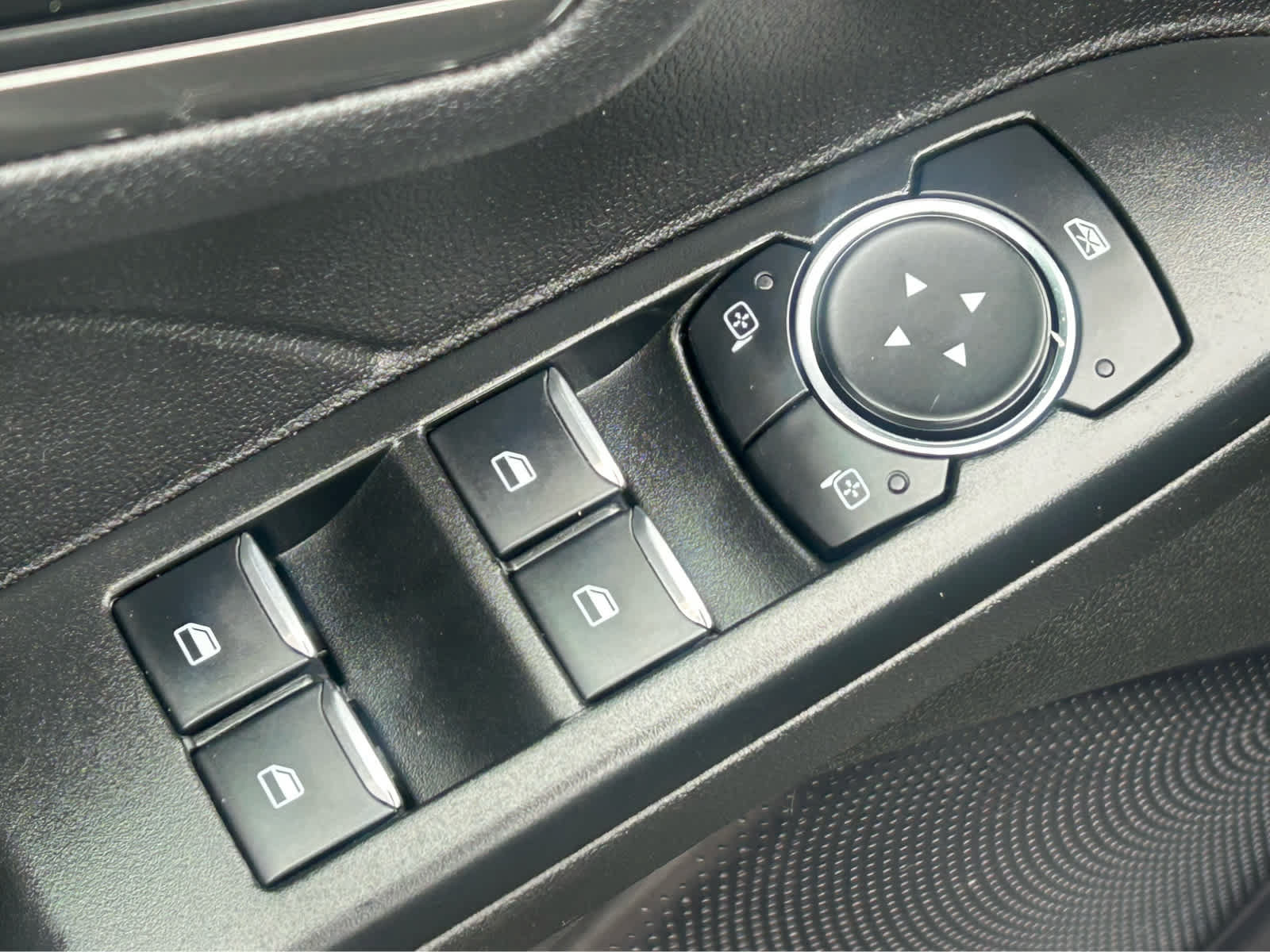 Used 2024 Ford Escape Active AWD/4WD image 17