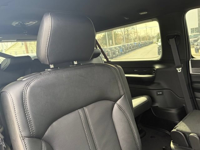 New 2026 Jeep Grand Wagoneer L Limited w/ Rear Seat Video Group I AWD/4WD image 31