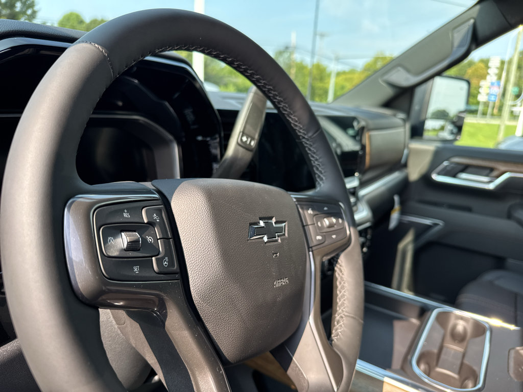 New 2026 Chevrolet Silverado 2500 High Country w/ Midnight Edition AWD/4WD image 18