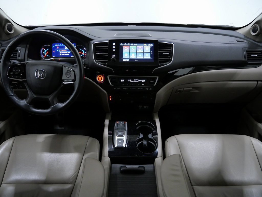 Used 2021 Honda Pilot Touring image 11