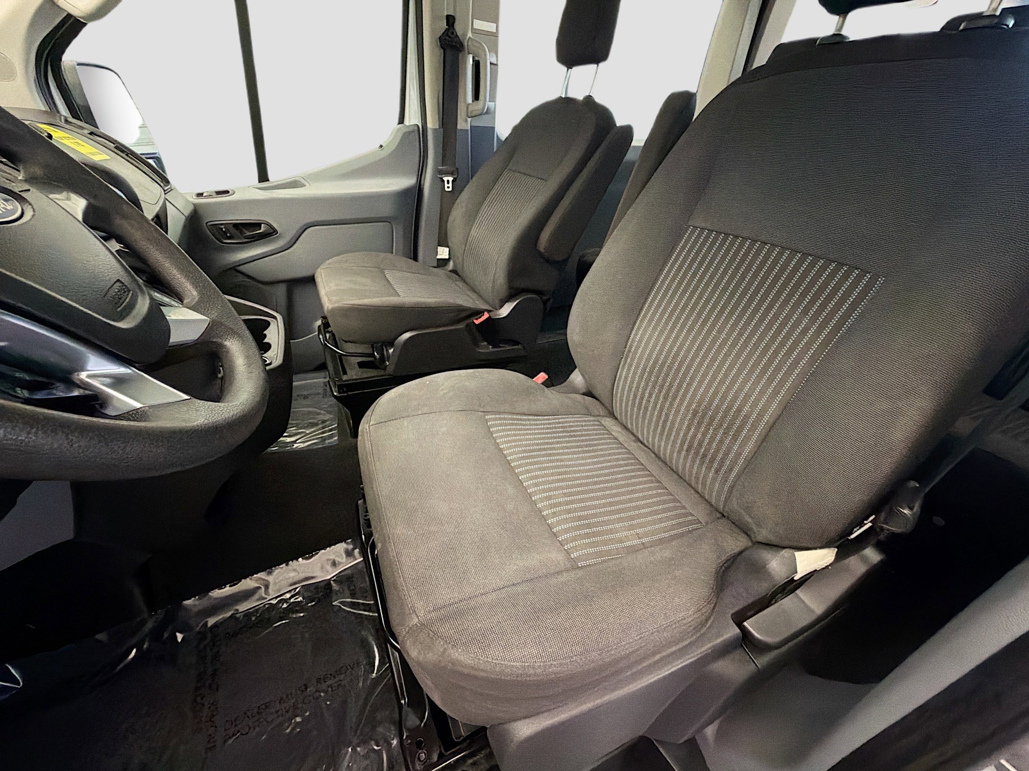 Used 2019 Ford Transit 350 XLT image 11
