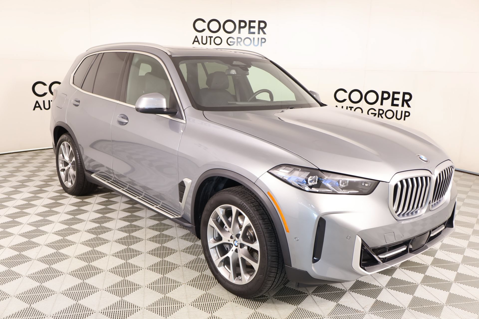 Used 2026 BMW X5 xDrive40i AWD/4WD image 1