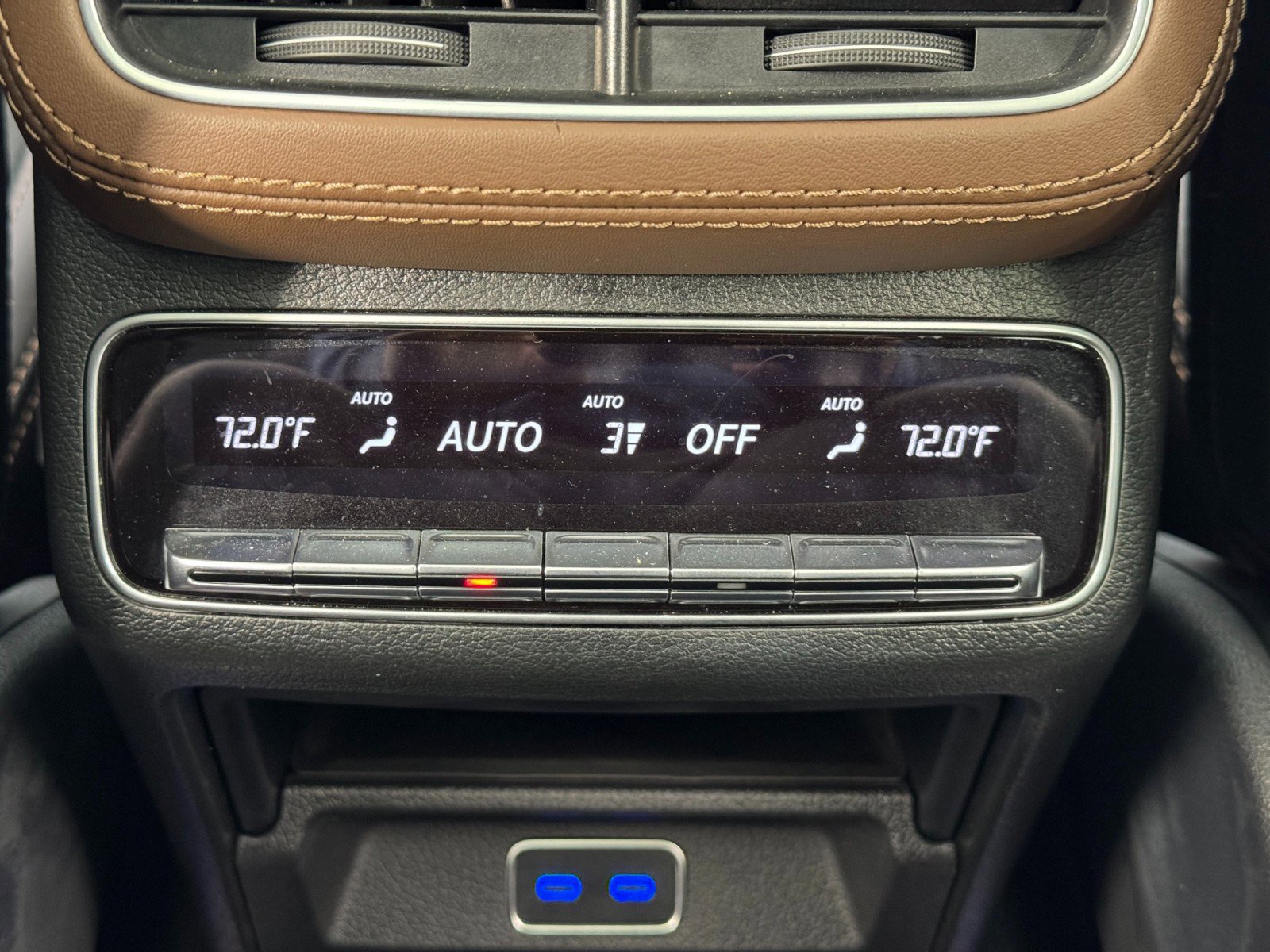 Used 2024 Mercedes-Benz GLS 63 AMG 4MATIC image 46