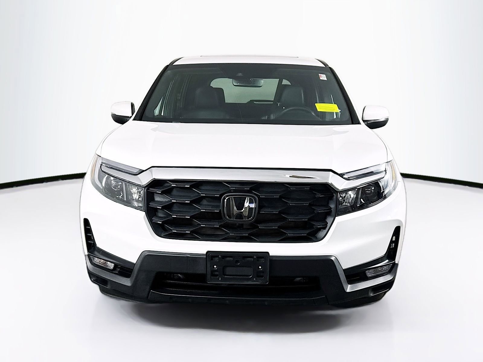 Used 2023 Honda Passport EX-L image 2