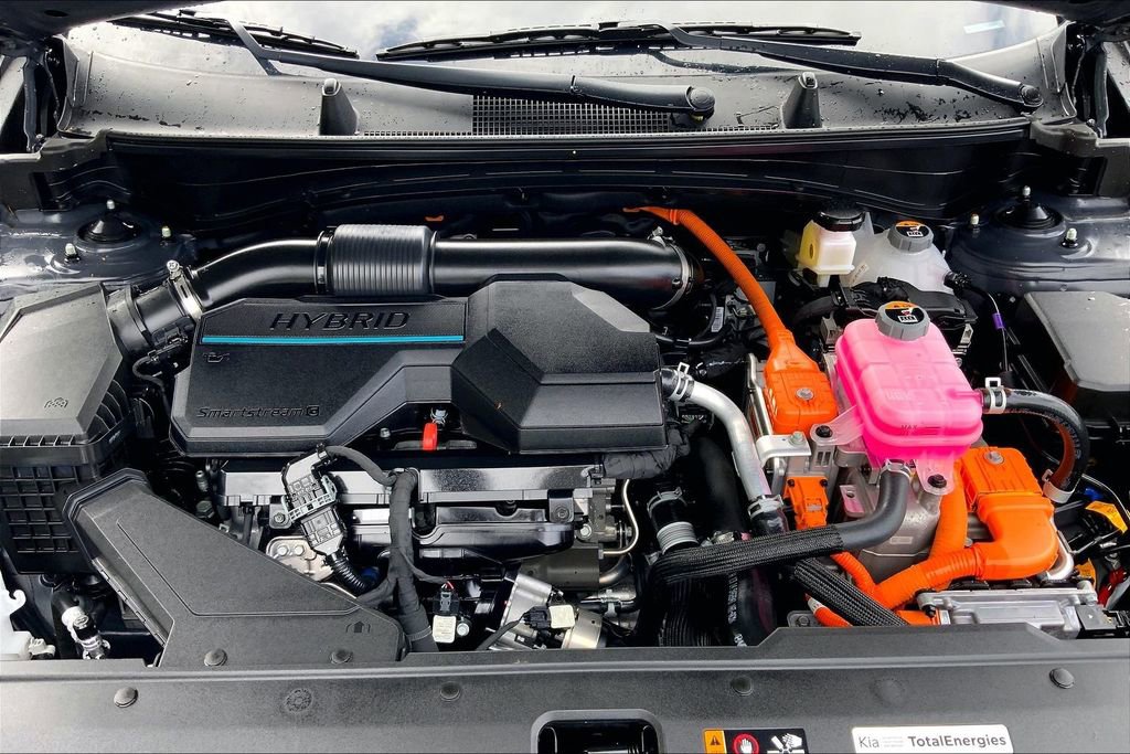 Used 2025 Kia Sportage LX image 20