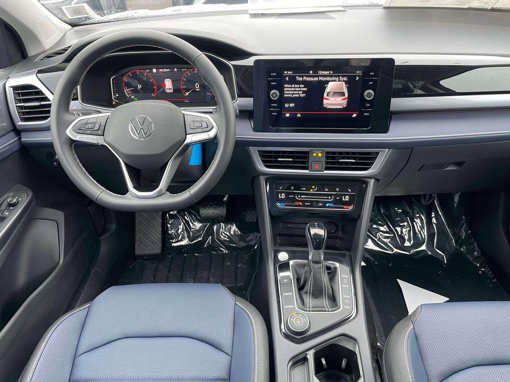 New 2026 Volkswagen Taos SEL AWD/4WD image 13