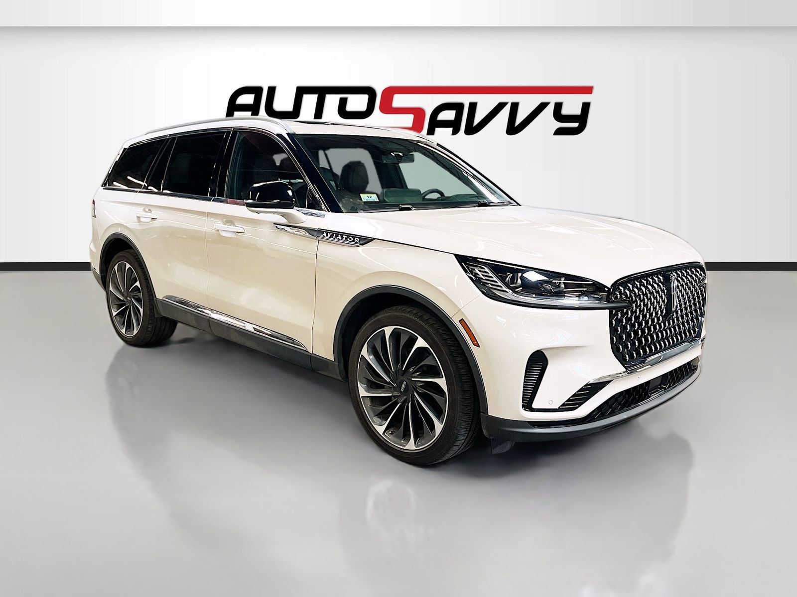 Used 2025 Lincoln Aviator Reserve w/ Equipment Group 201A image 1