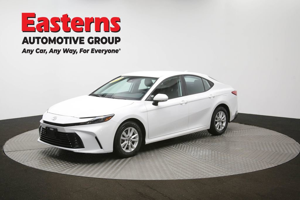 Used 2025 Toyota Camry LE image 56