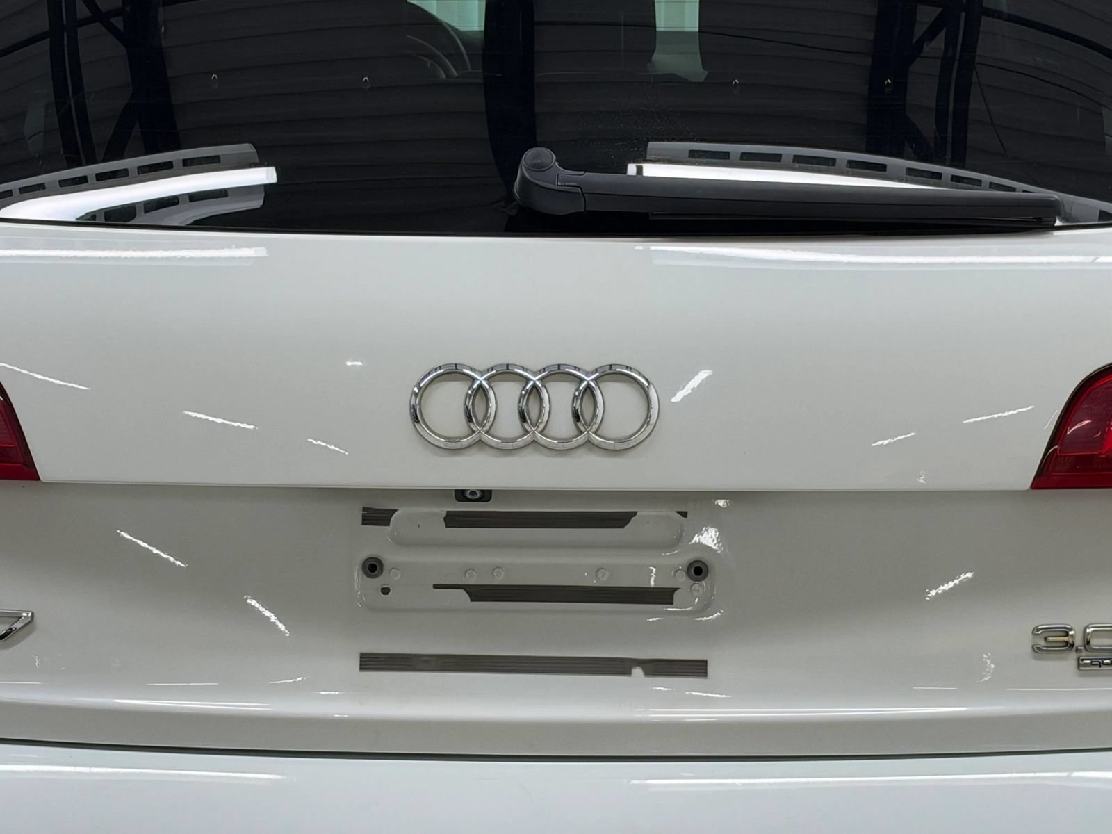Used 2015 Audi Q7 3.0T S line Prestige w/ 21" S Line Plus Package AWD/4WD image 11